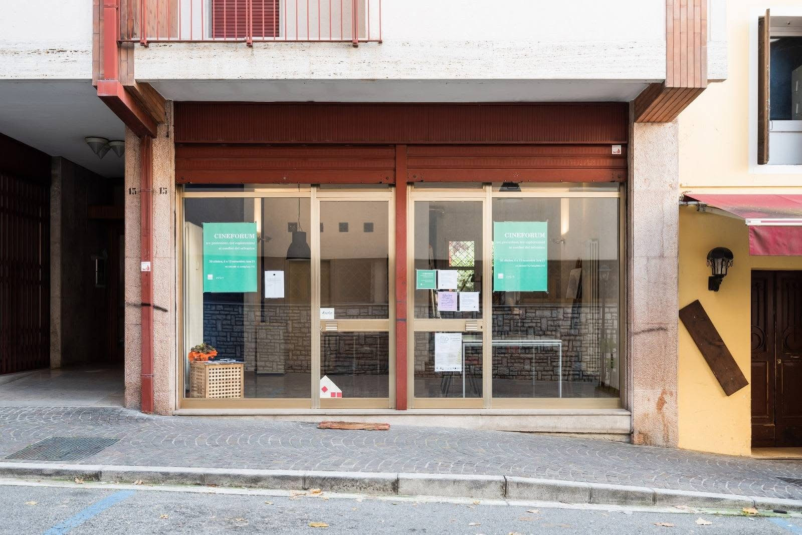 Vetrina del cccc in via Caronelli, Conegliano